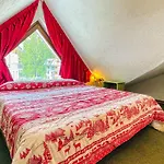 Drei-zimmer-dachgeschosswohnung 6 P-l- Frejus By Interhome Daire