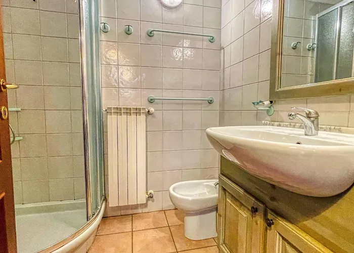 Drei-zimmer-dachgeschosswohnung 6 P-l- Frejus By Interhome Appartement